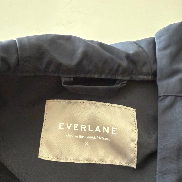 Everlane ReNew Anorak Full Zip Trench Coat Rain Jacket Womens SMALL Navy Blue - Picture 4 of 8
